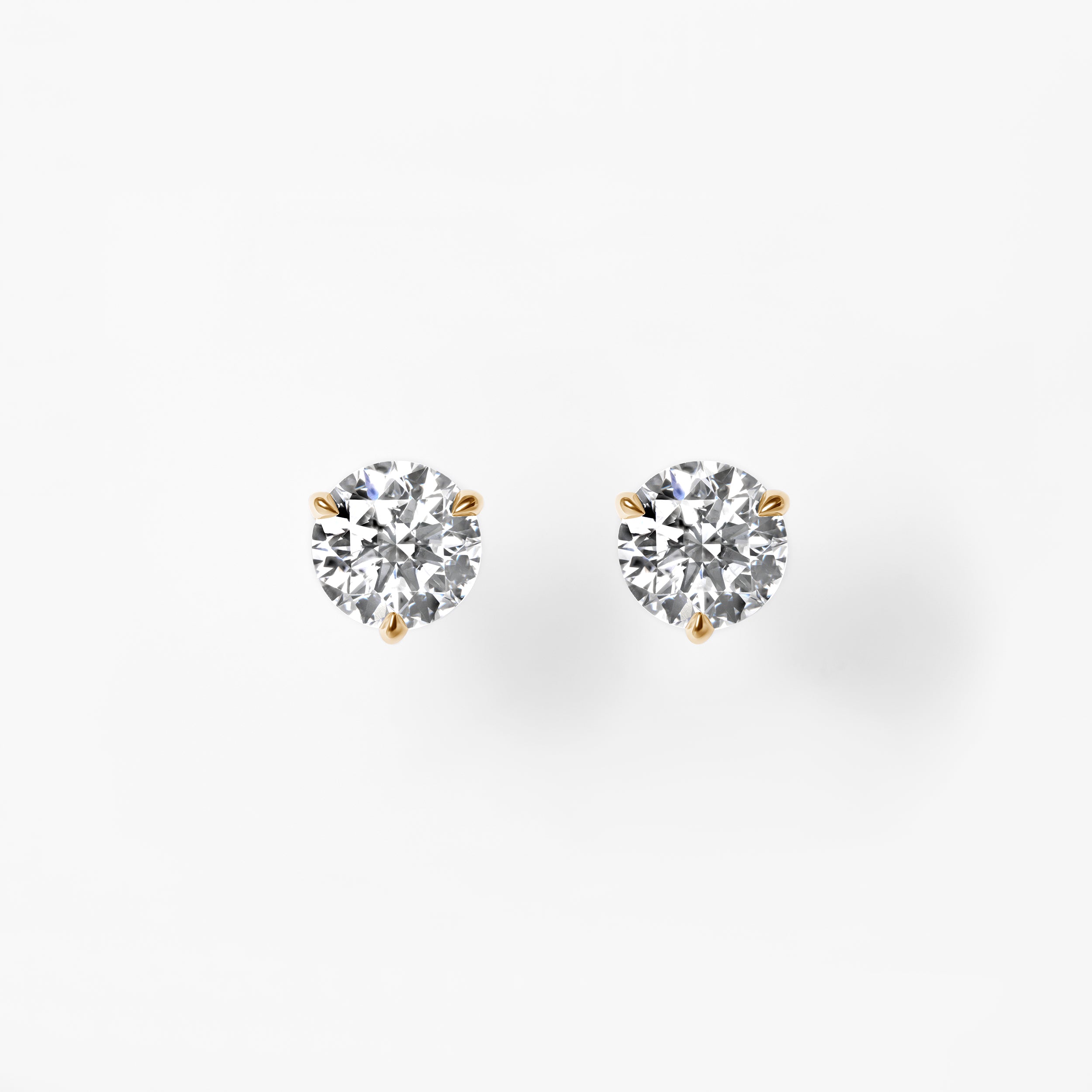 Round Diamond Stud Earrings