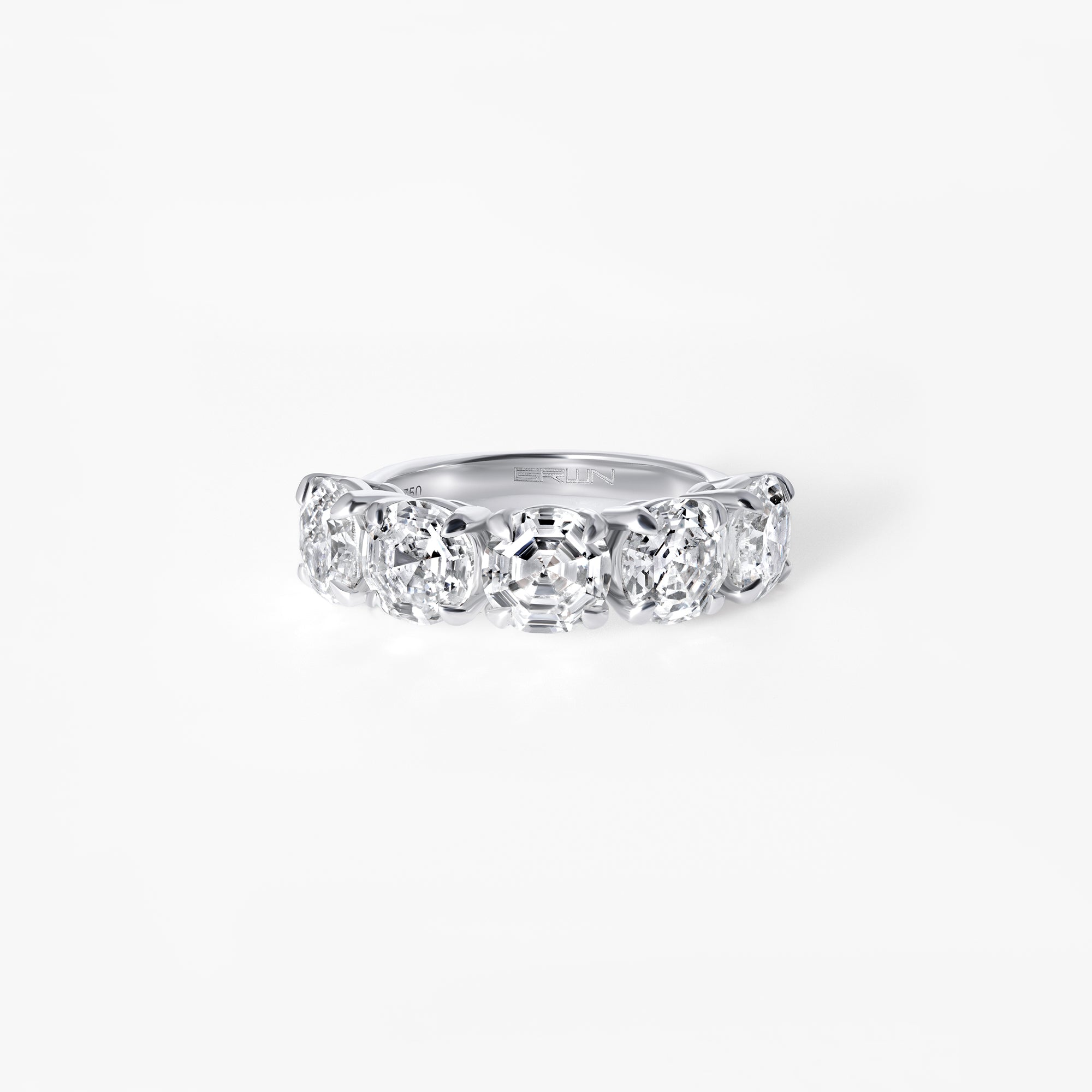 Round Soleil Cut Diamond Five Stone Band