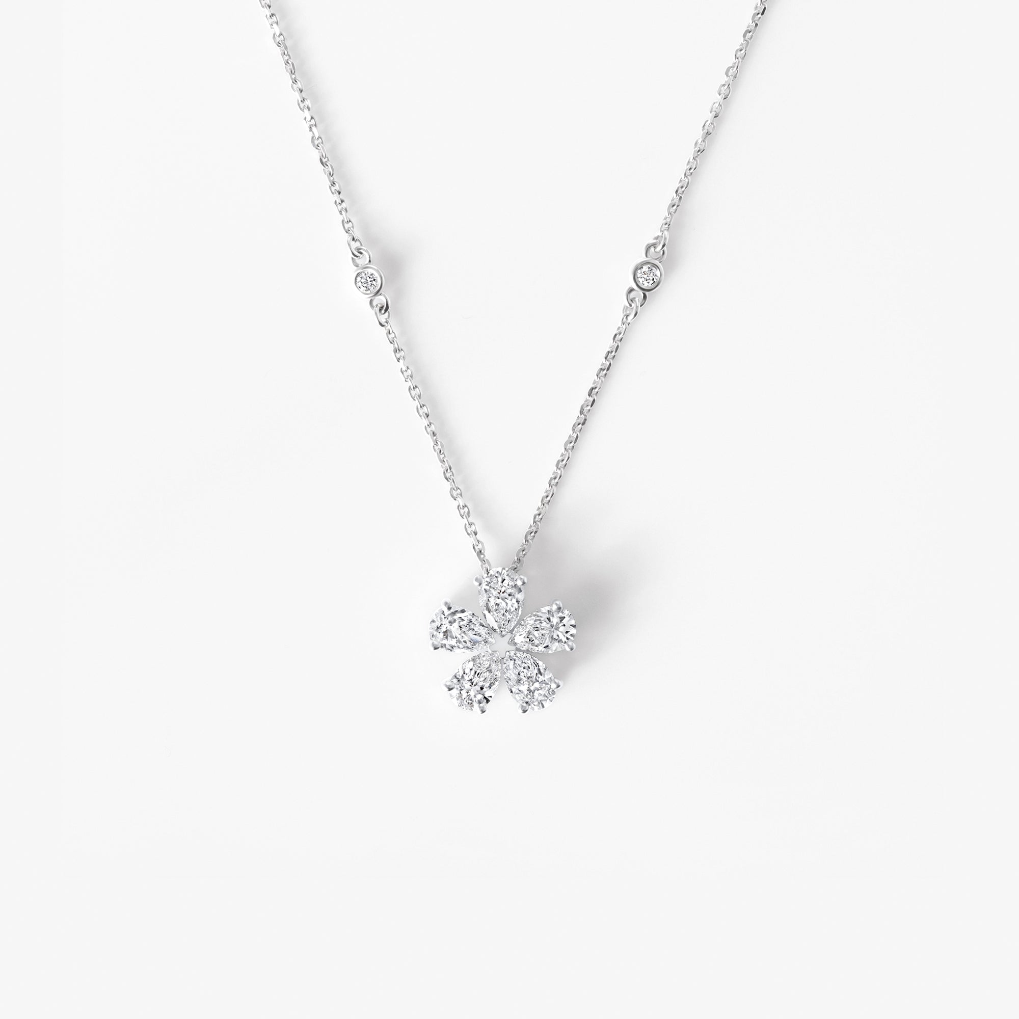 Pear Diamond Flower Necklace