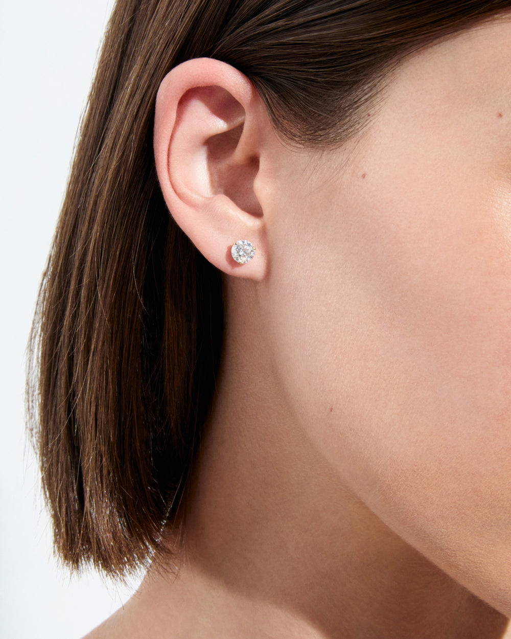 Round Diamond Stud Earrings