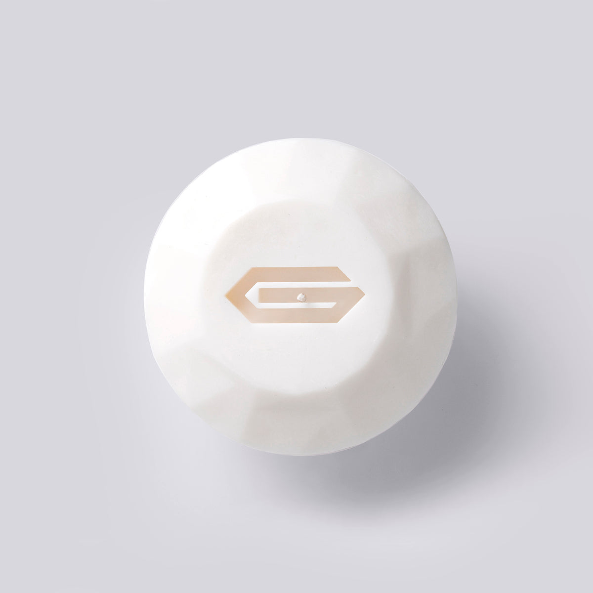 GRWN by. Cölle Diamond Shaped Candle