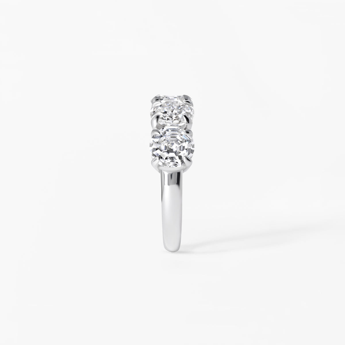 Soleil Diamond Five Stone Band