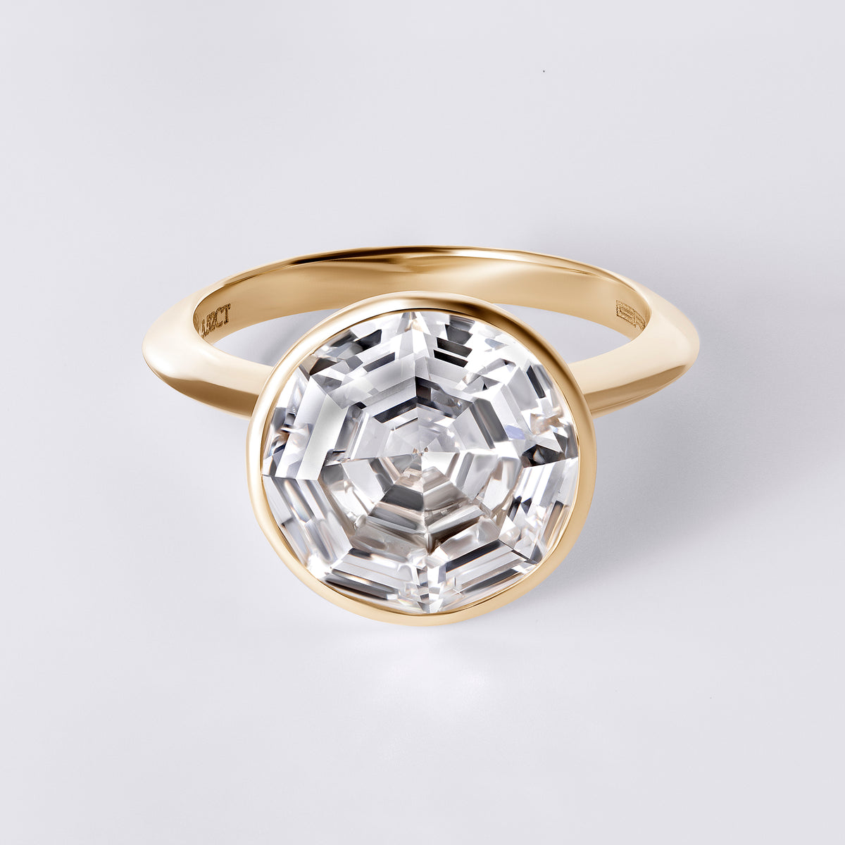 Bespoke Round Soleil (5.5CTW) Bezel Set Ring, Yellow Gold