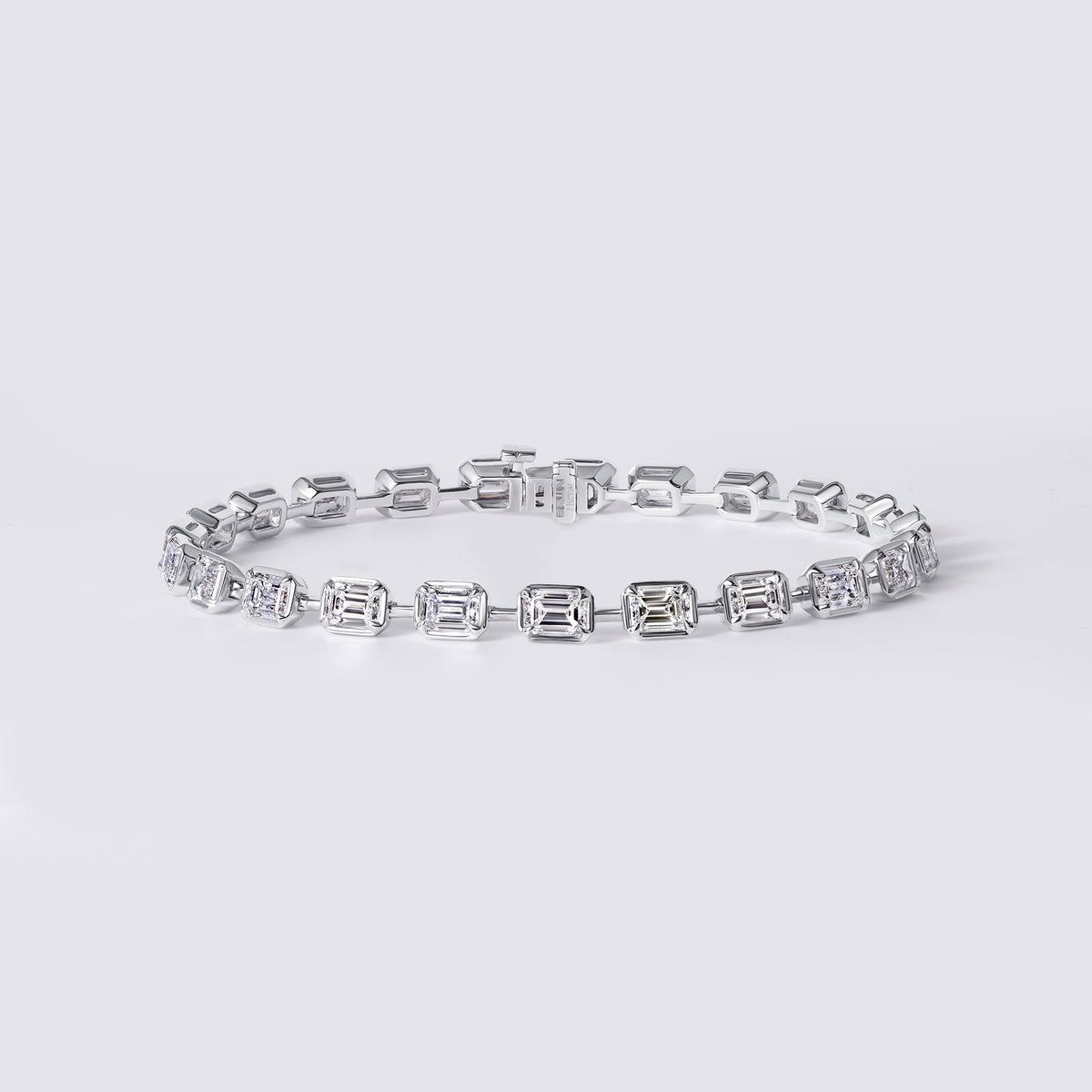 Emerald Link East/West Bezel Bracelet, White Gold