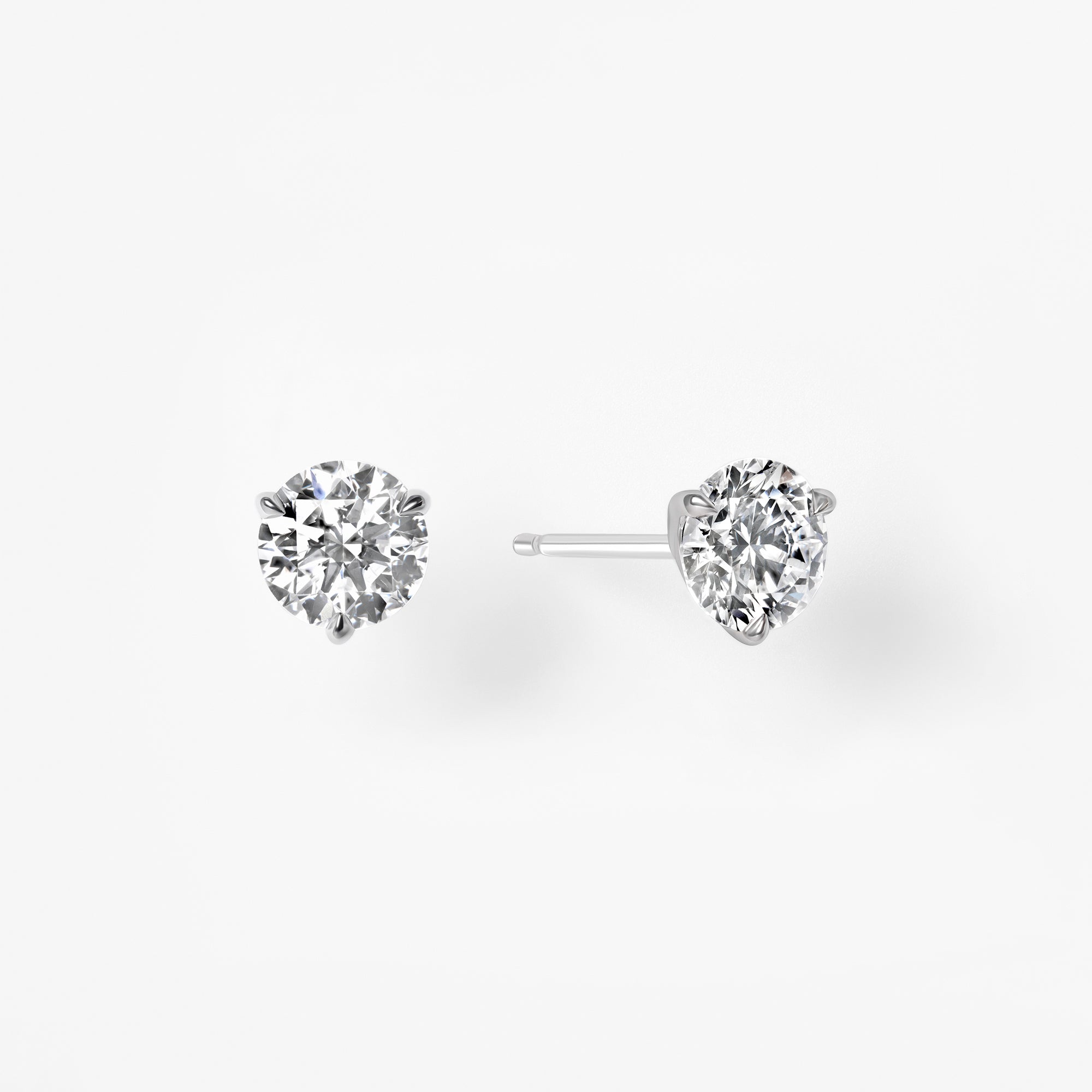 Round Diamond Stud Earrings