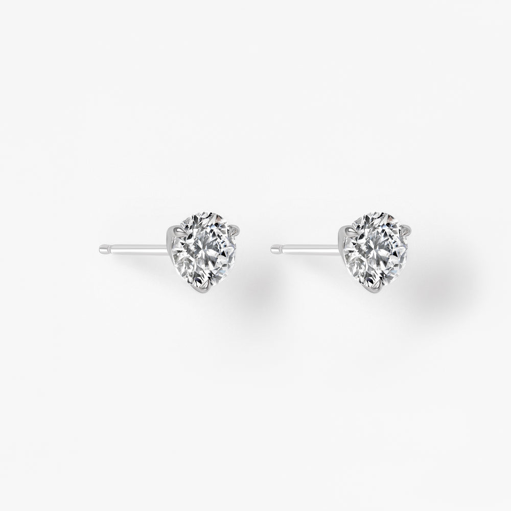 Round Diamond Stud Earrings