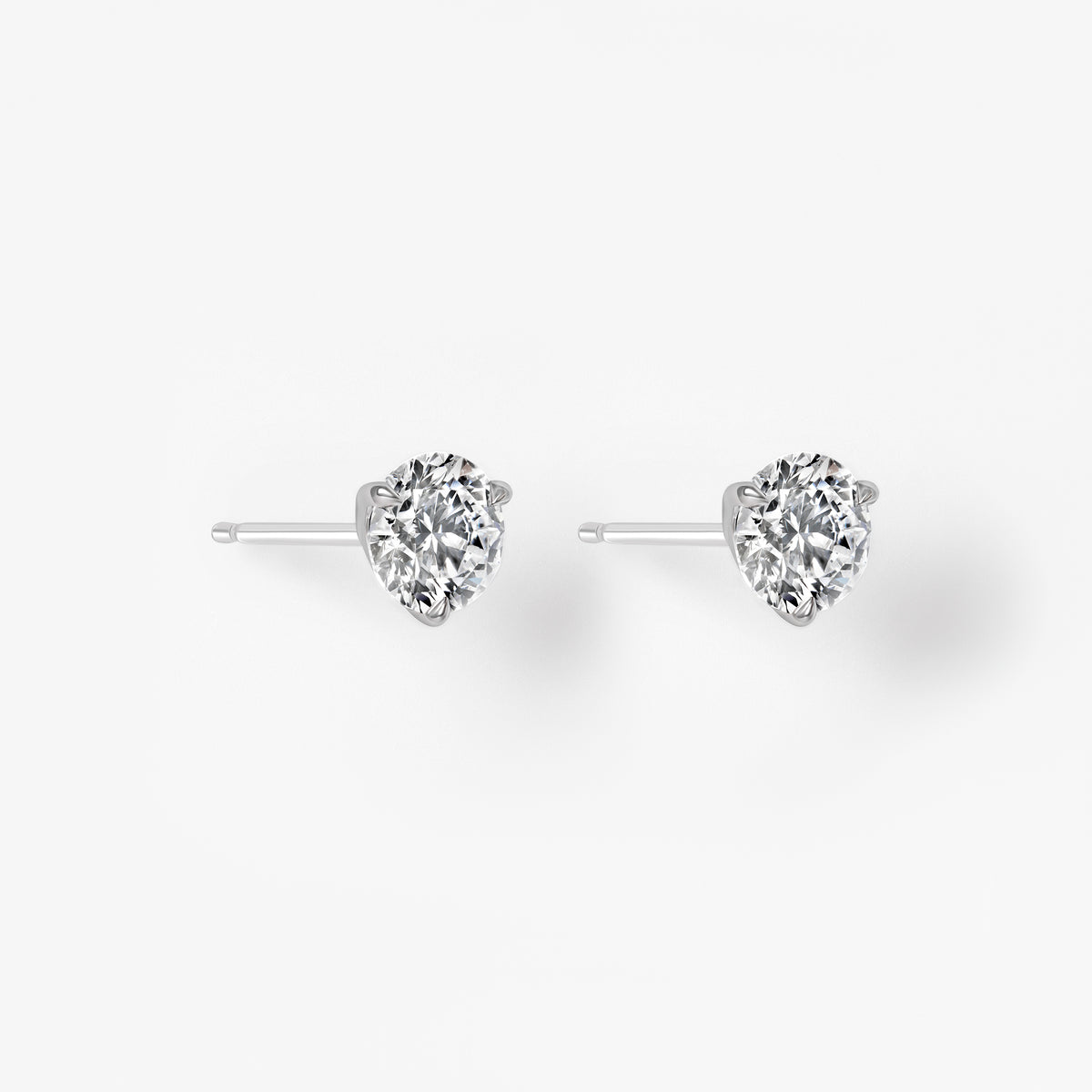 Round Diamond Stud Earrings