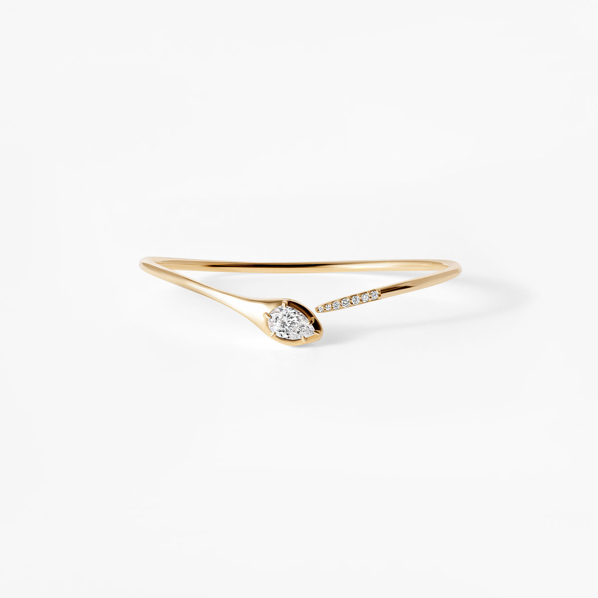 Round Diamond Snake Bangle