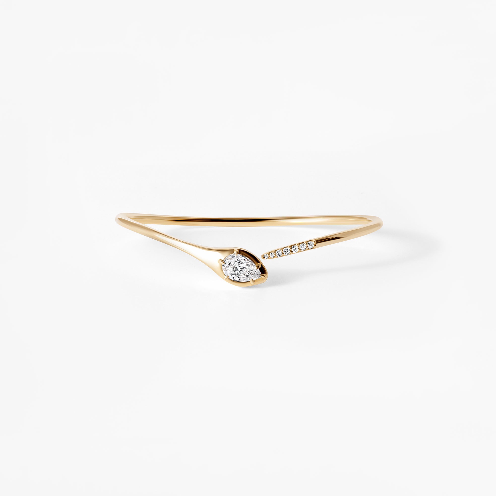 Round Diamond Snake Bangle