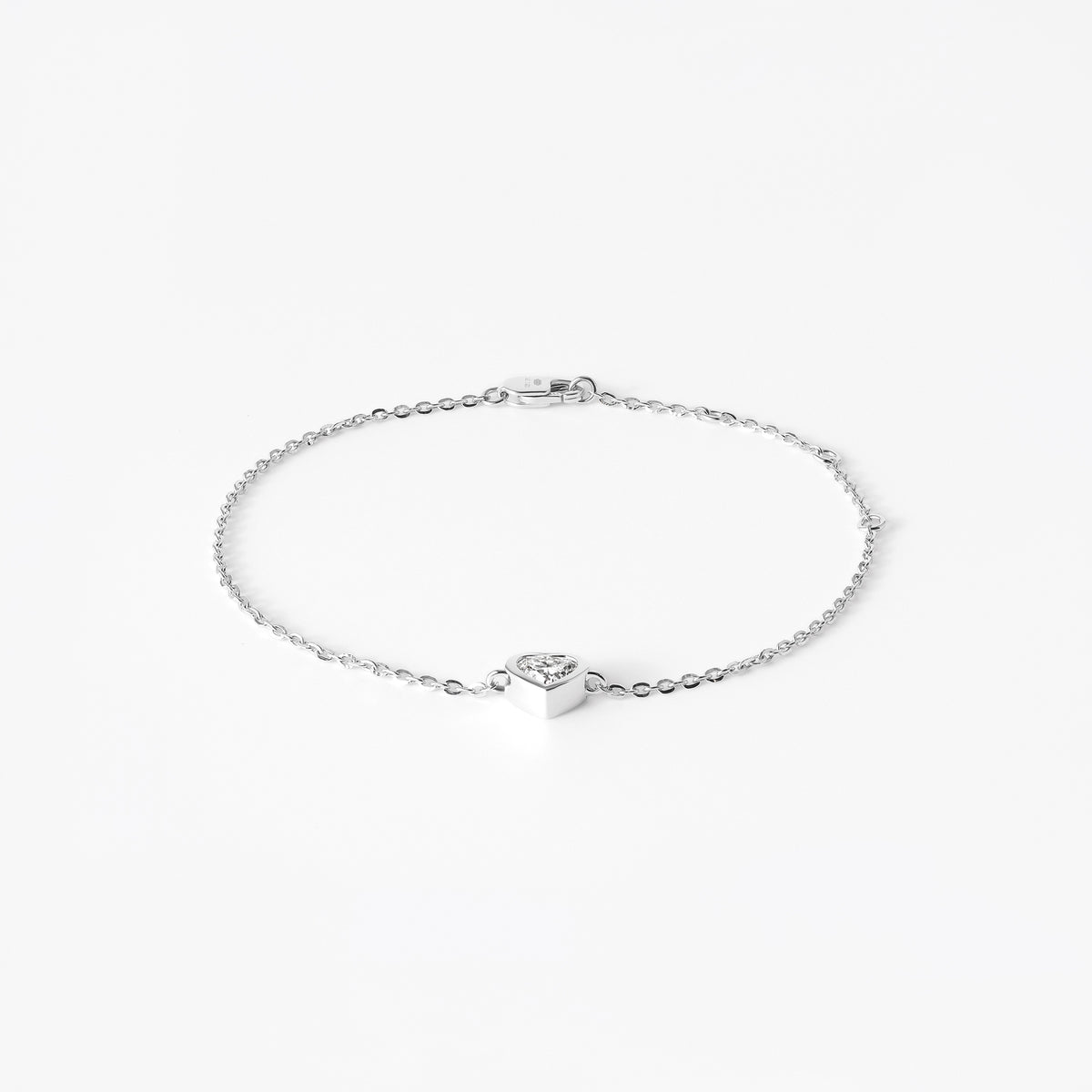 Heart Diamond Bezel Set Bracelet