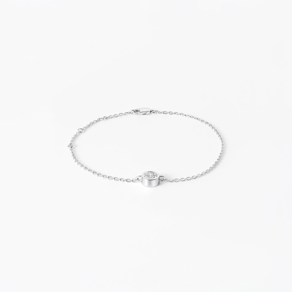 Round Diamond Bezel Solitaire Bracelet