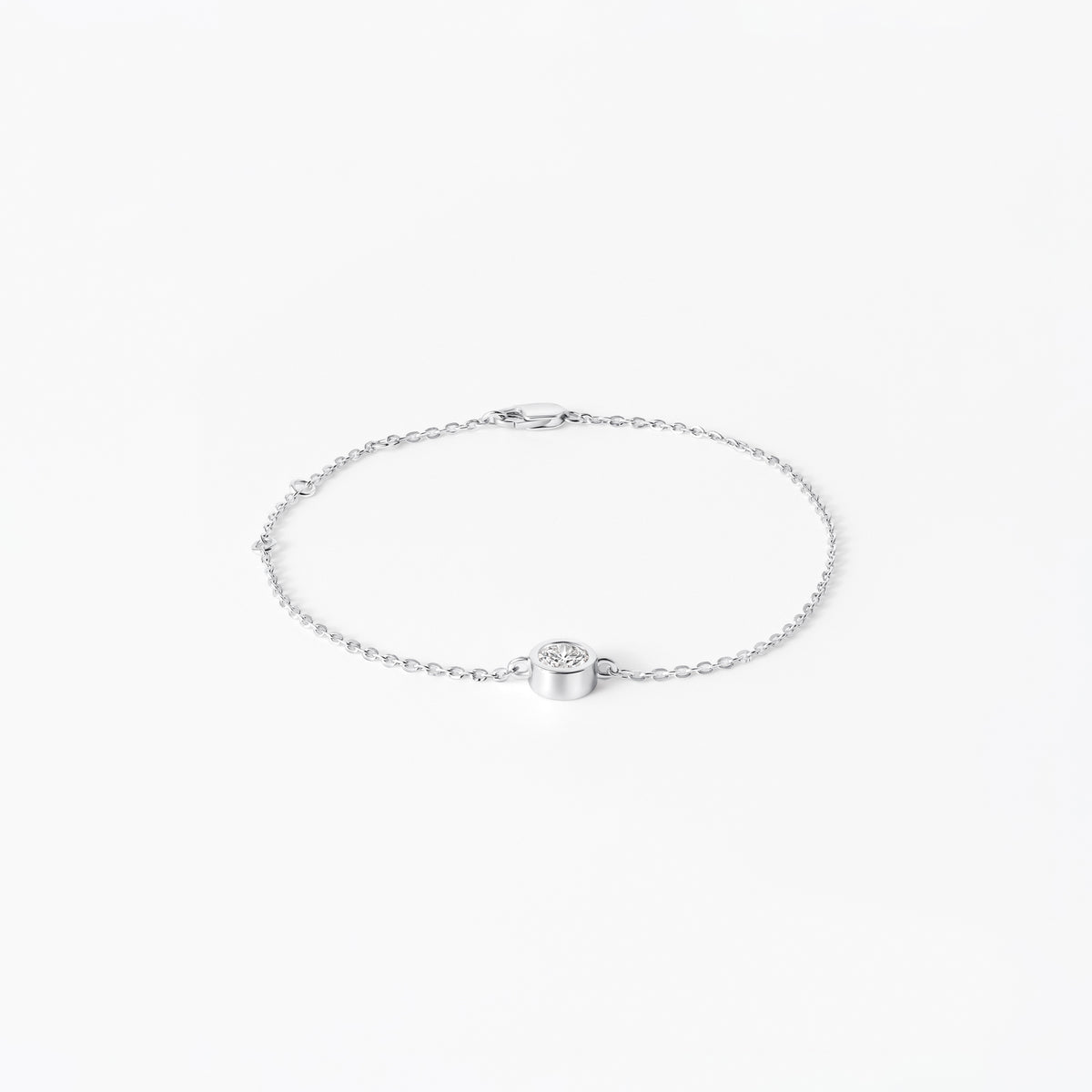 Round Diamond Bezel Set Bracelet