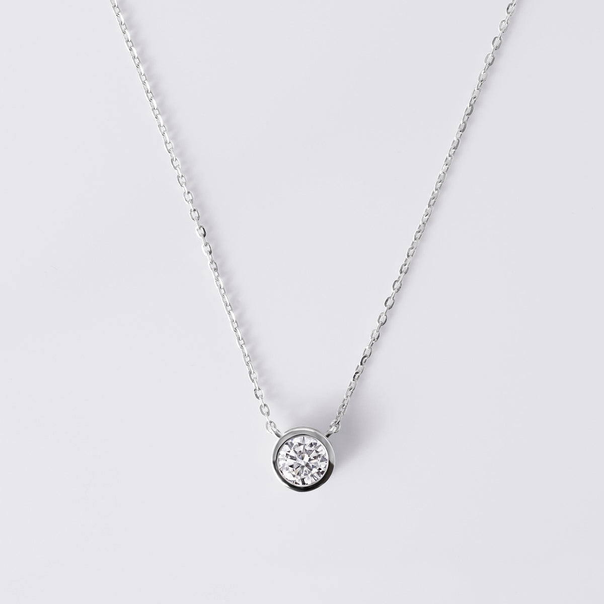 Round Brilliant Bezel Set Pendant Necklace (1CTW), White Gold