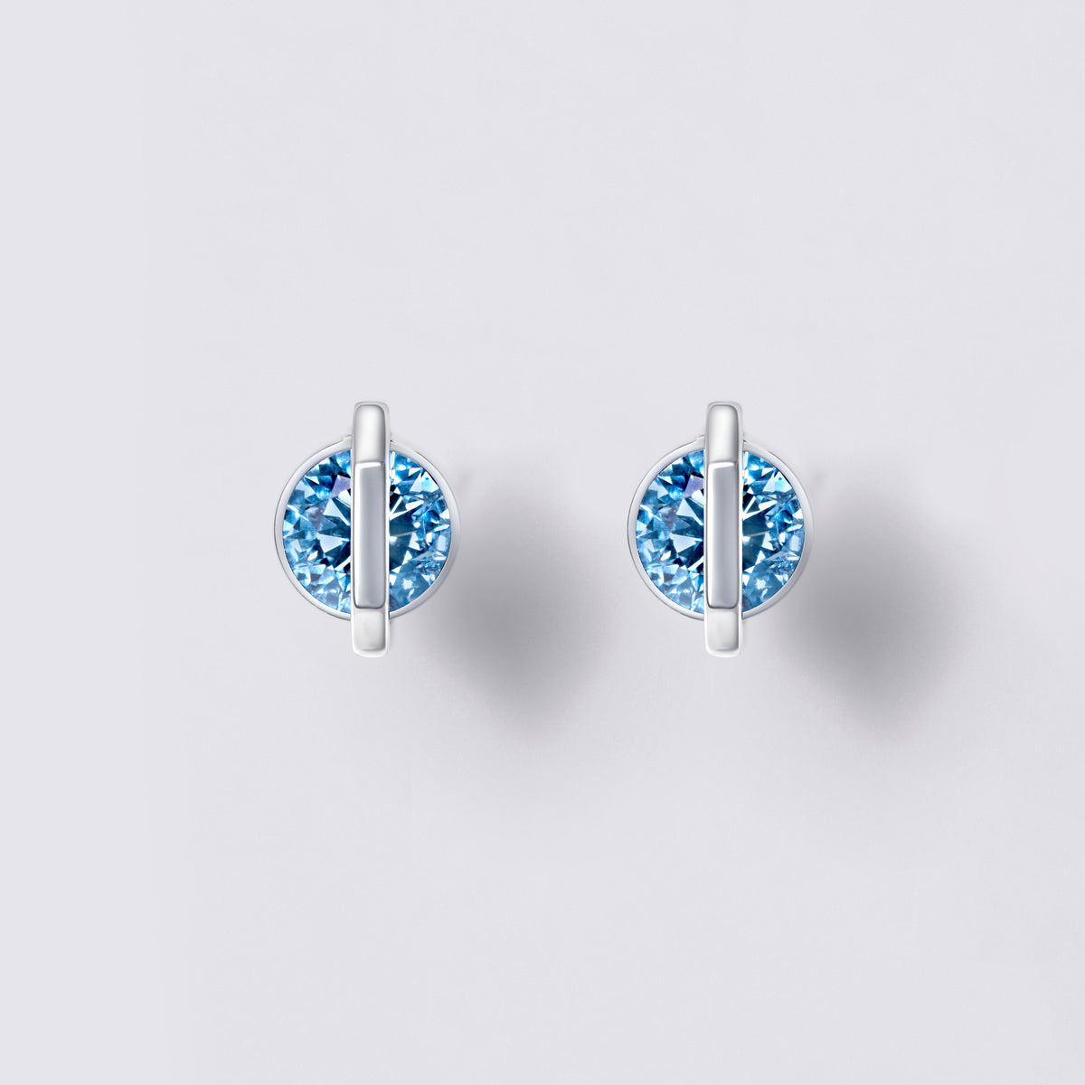 Solaris Blue Diamond Bar Stud