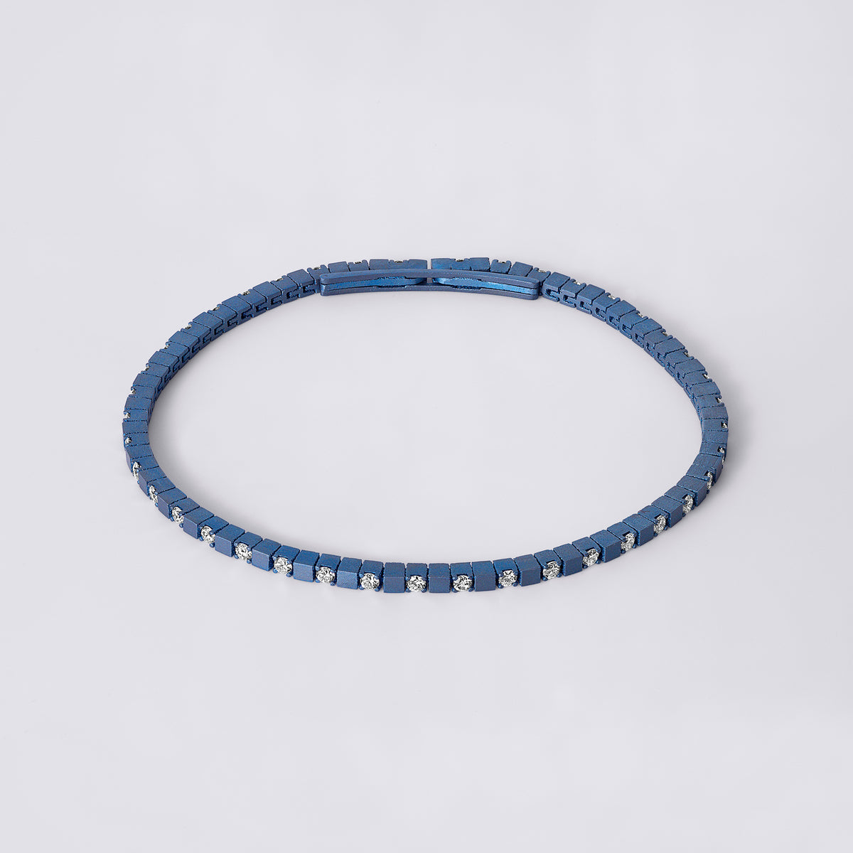 Noir Colorful Alternating Diamond Tennis Bracelet (2 1/5CTW), Navy Blue Titanium