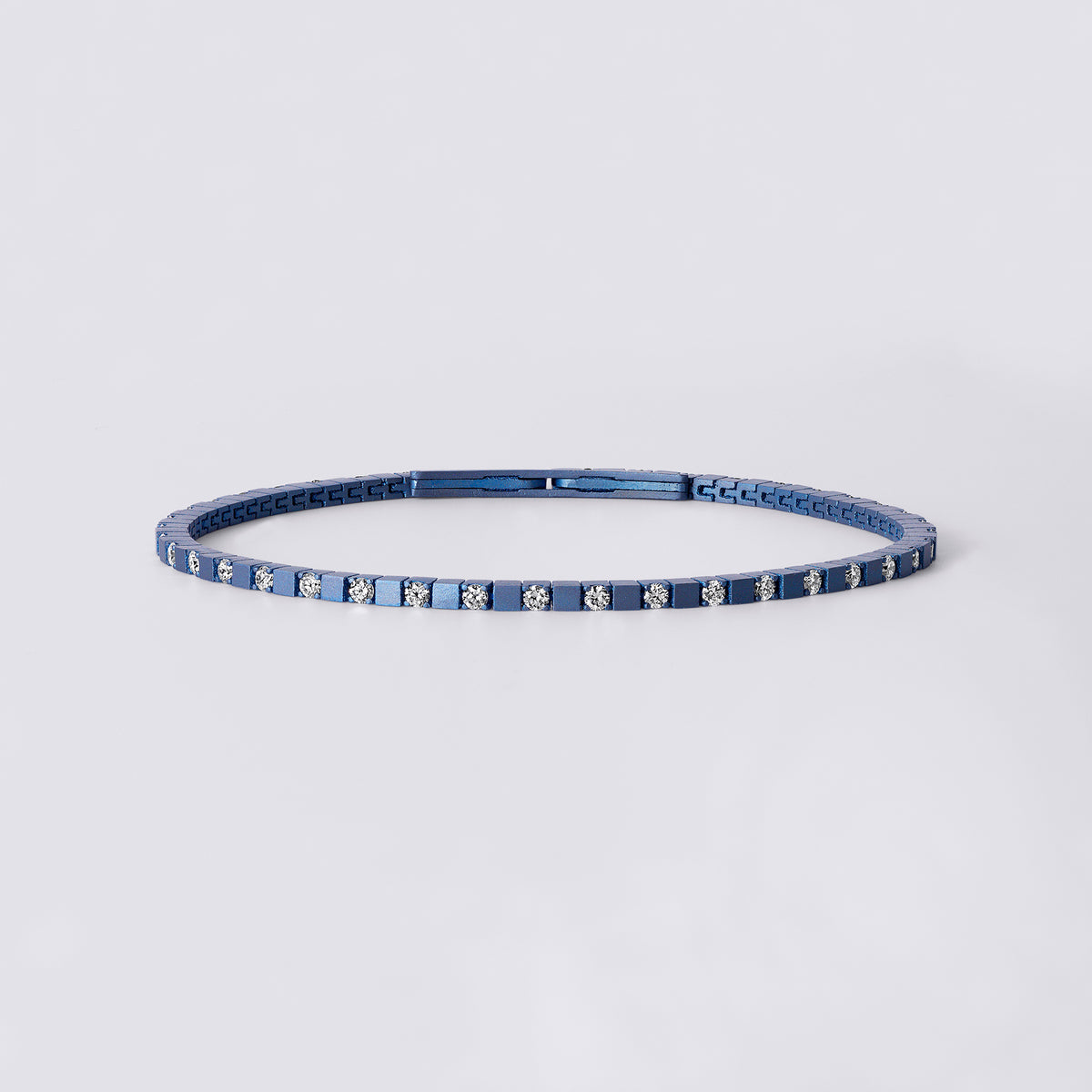 Noir Colorful Alternating Diamond Tennis Bracelet (2 1/5CTW), Navy Blue Titanium